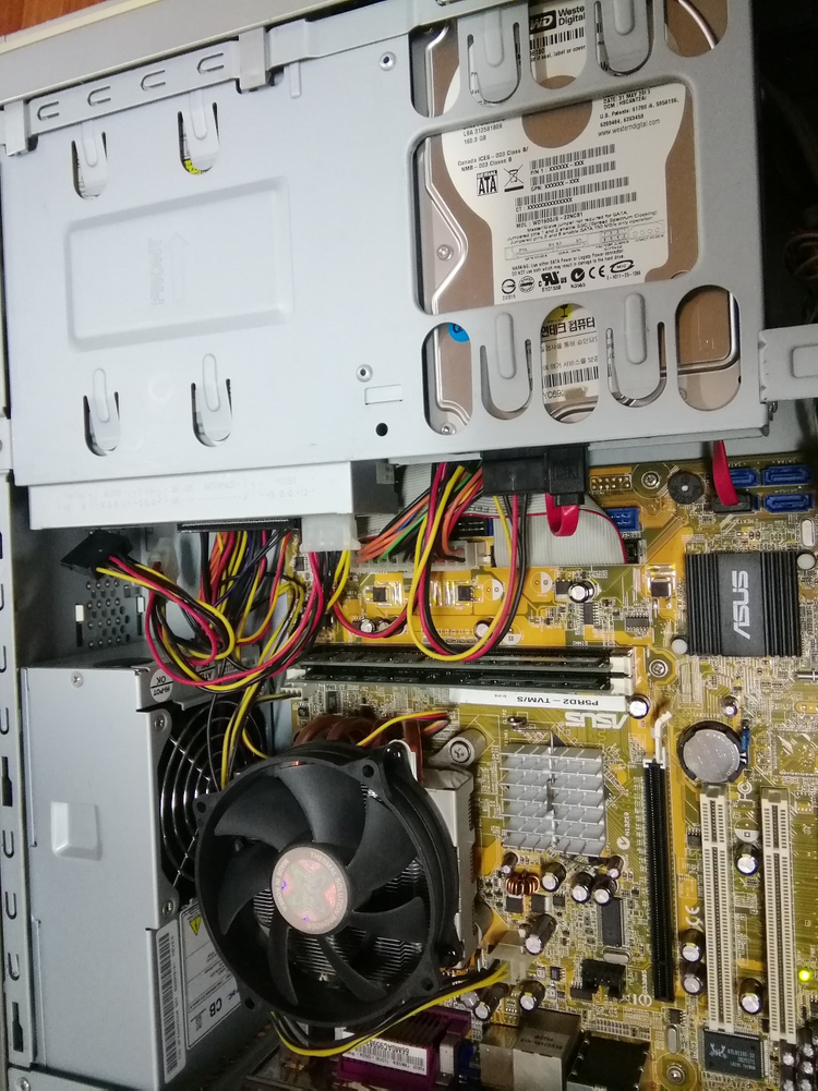 윈도우 XP 구형 컴퓨터 winxp windows XP 산업용 펜티엄 데스크탑 피시 본체 이미지