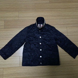 버버리 키즈 퀼팅 누빔 점퍼 이미지