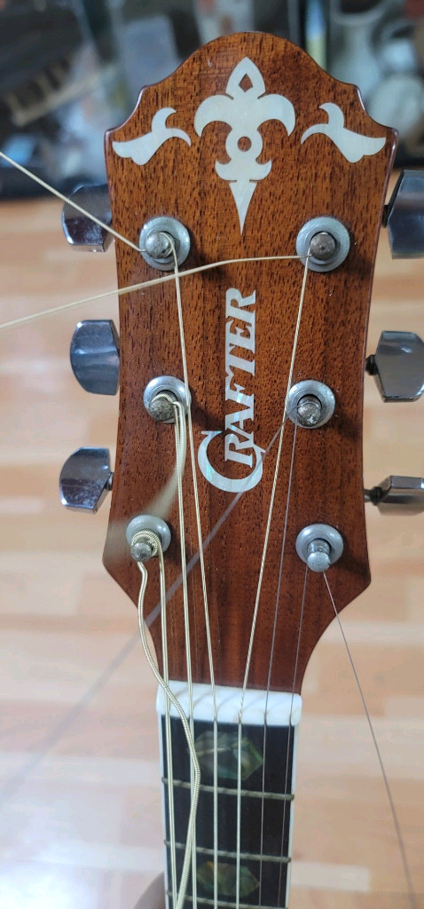 성음 크래프터 정통 국산 모델 OZ 시리즈 어쿠스티기타오래된 기타소리 좋아 많이 모아 왔습니다.오래된 기타의 고질병 이미지