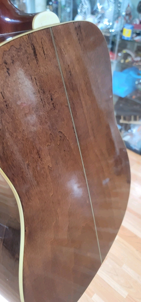 성음 크래프터 정통 국산 모델 OZ 시리즈 어쿠스티기타오래된 기타소리 좋아 많이 모아 왔습니다.오래된 기타의 고질병 이미지