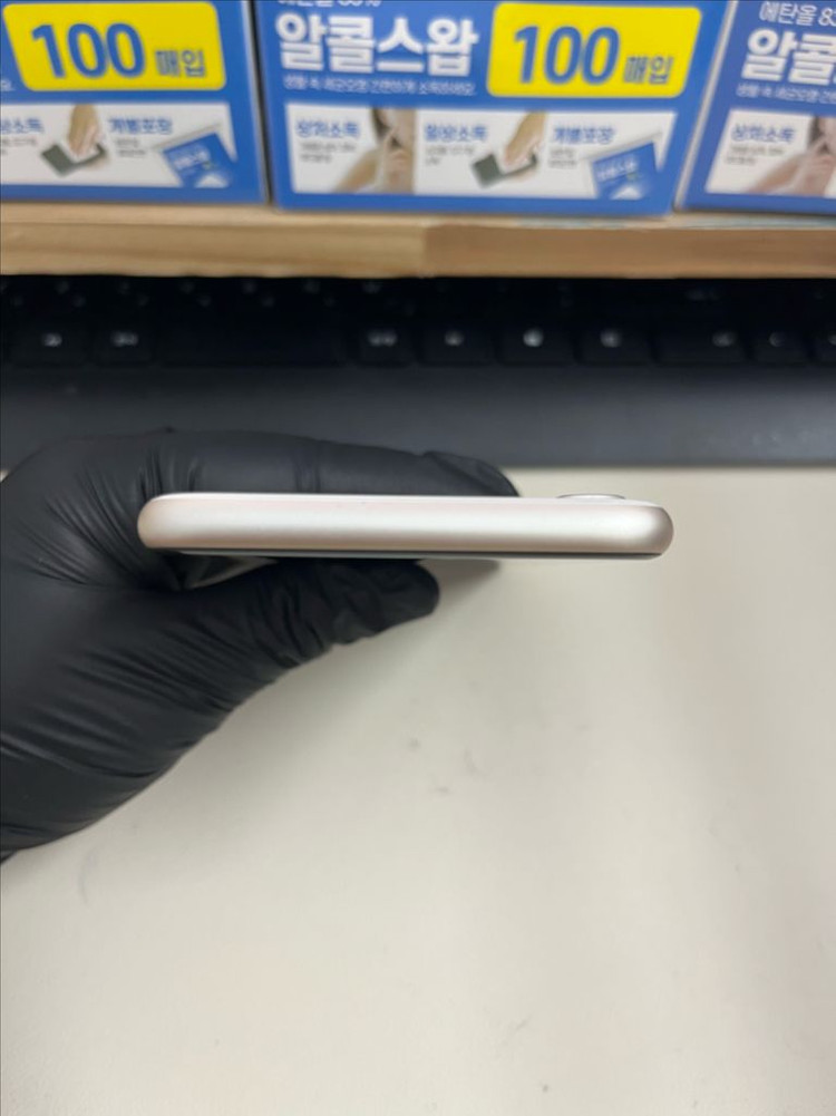 아이폰Se3 64G 스타라이트 SSS급! 이미지