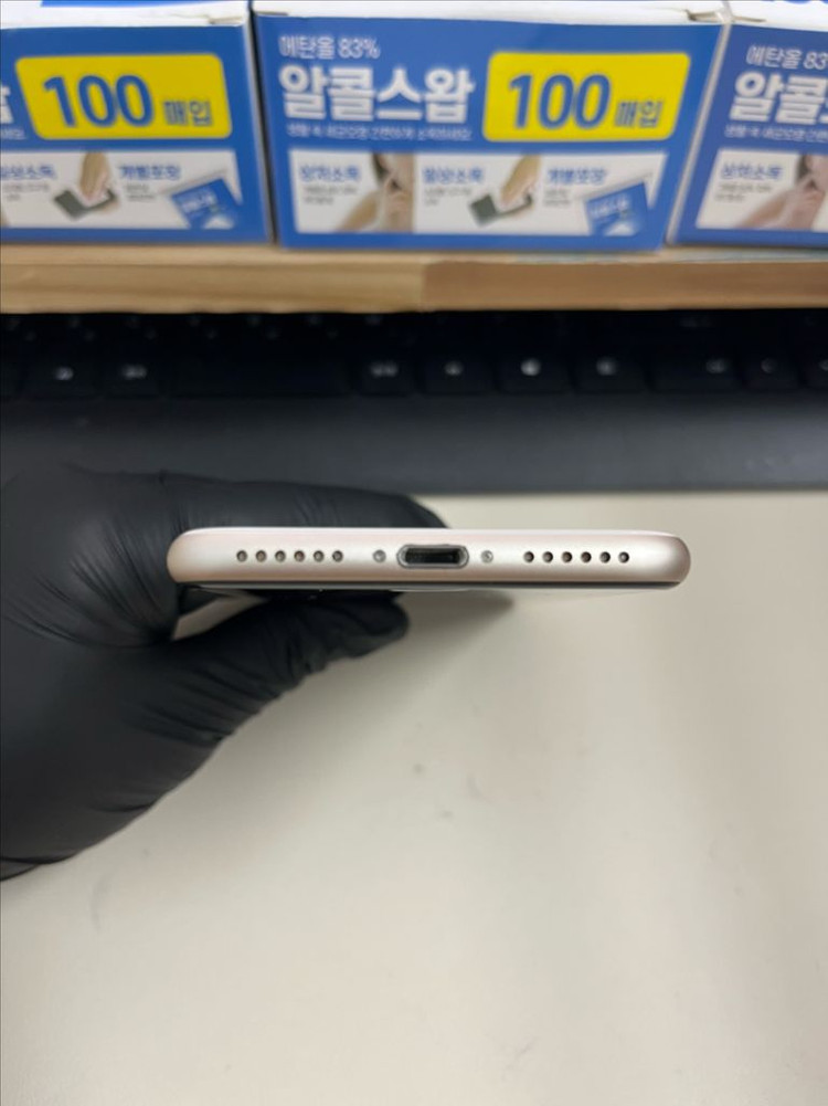 아이폰Se3 64G 스타라이트 SSS급! 이미지