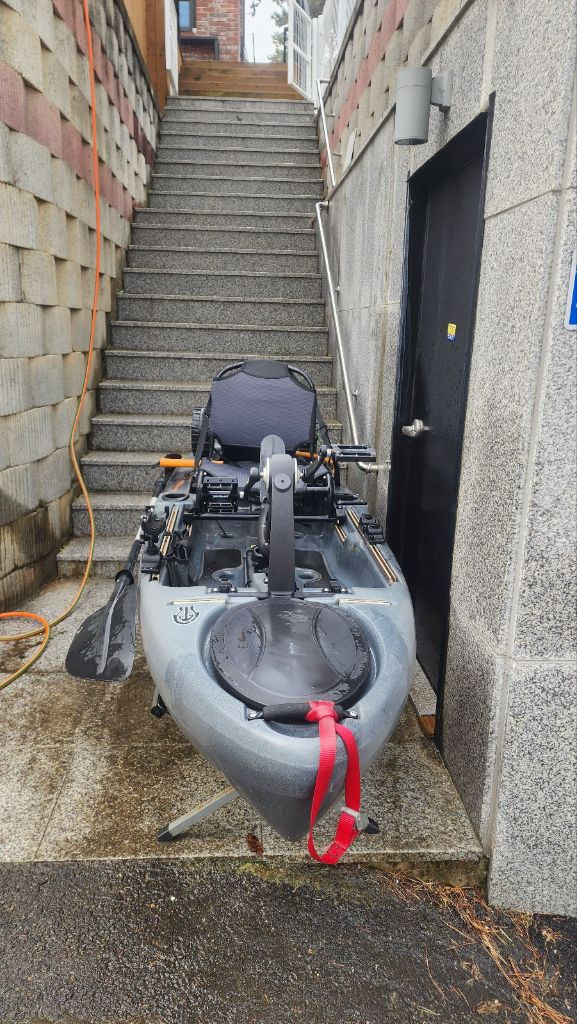 네이티브 슬레이어 10 프로펠 + 가민 스트라이커 플러스 7 + 바키타 가이드모터 이미지