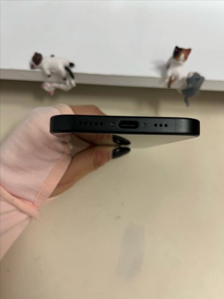 아이폰15 128G 블랙 SSS급 이미지