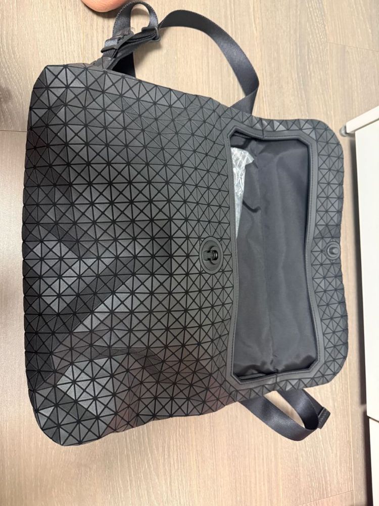 이세이미야케 바오바오 프로기 숄더백 블랙 이미지