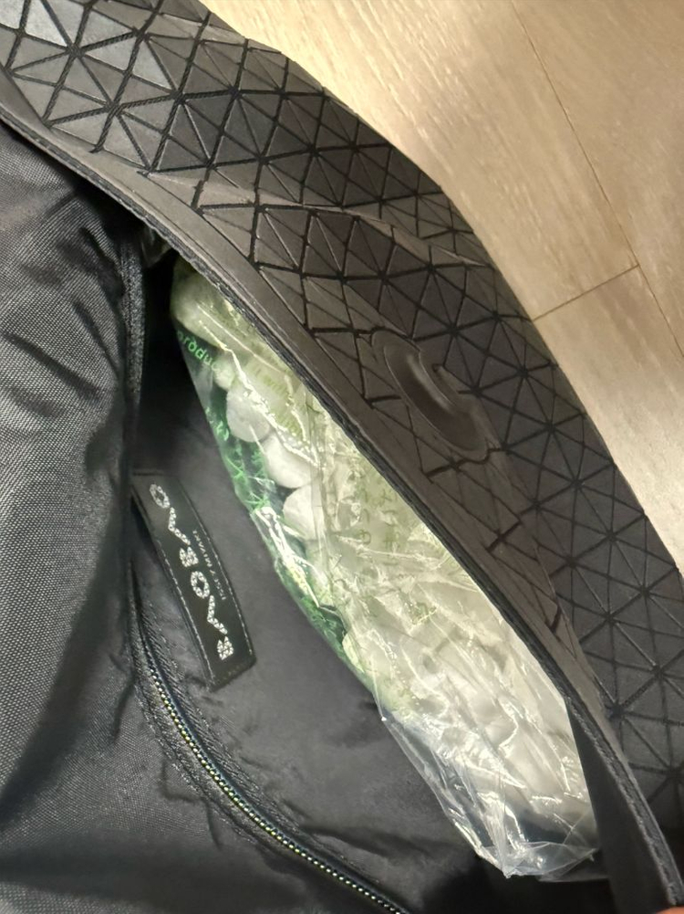 이세이미야케 바오바오 프로기 숄더백 블랙 이미지