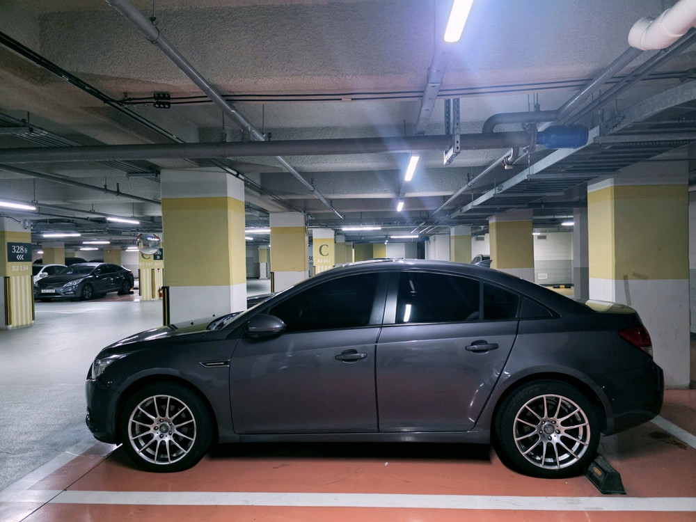 깨끗한 2011 쉐보레 쿠르즈 LTZ 디젤 6단 수동 팝니다. 이미지