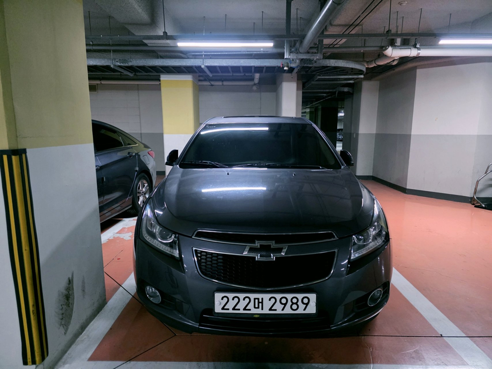 깨끗한 2011 쉐보레 쿠르즈 LTZ 디젤 6단 수동 팝니다. 이미지