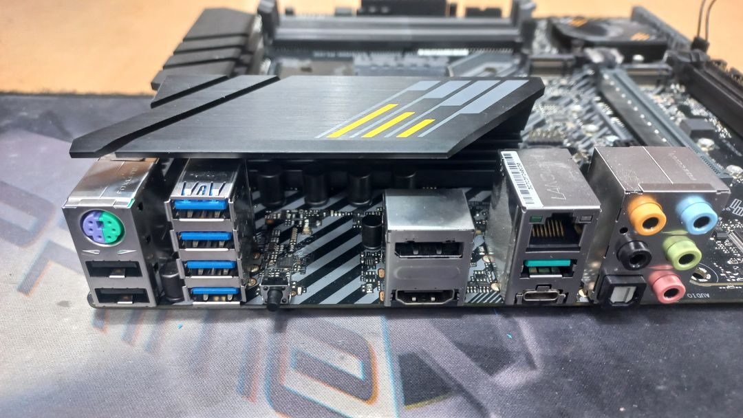 ASUS TUF GAMING B550M-PLUS 메인보드 팝니다. 이미지