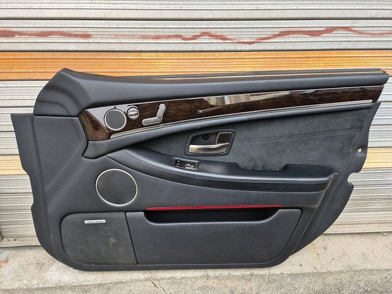 뉴체어맨W 후기형 앞 1열 가죽 도어트림 / 검정색 이미지