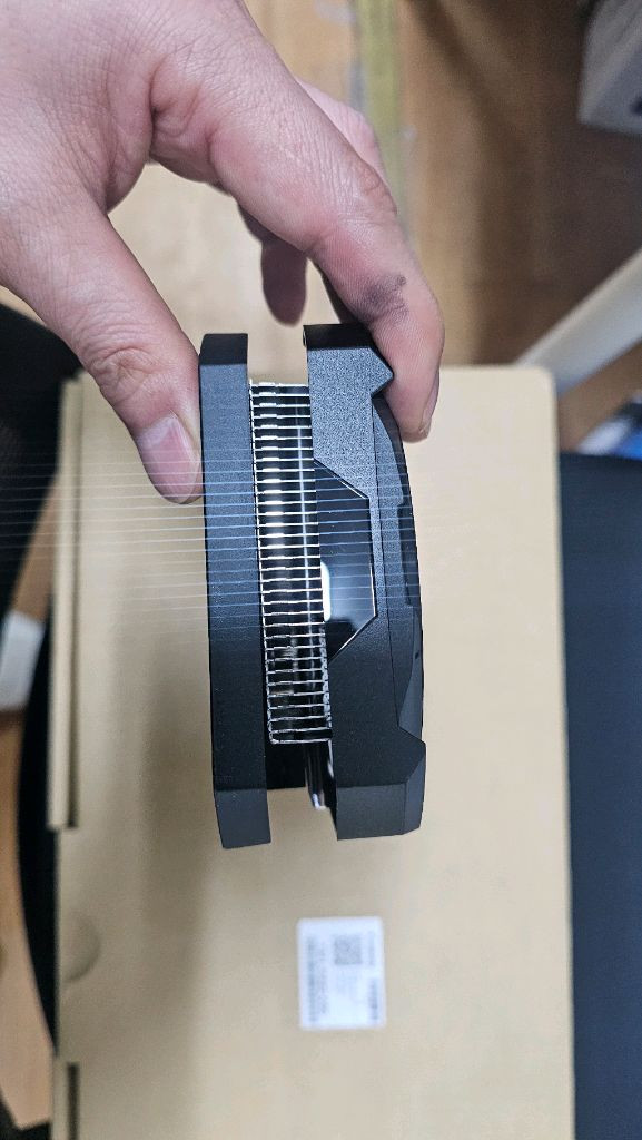 MSI 지포스 RTX 4060 8G VENTUS 2X BLACK OC 그래픽카드 판매 상태새것과같음 이미지