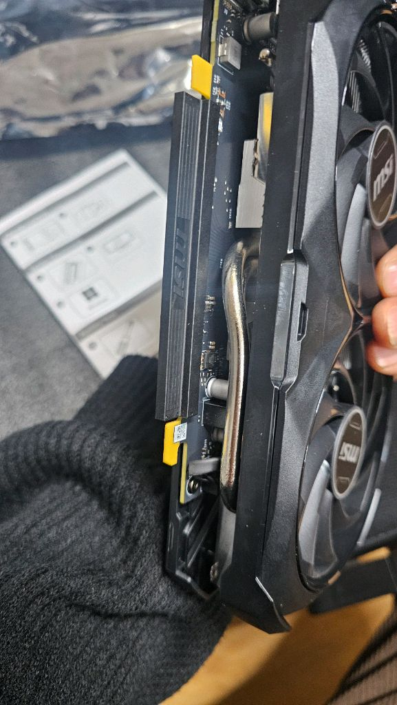 MSI 지포스 RTX 4060 8G VENTUS 2X BLACK OC 그래픽카드 판매 상태새것과같음 이미지