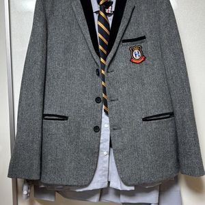 해운대고등학교 교복 자켓 점퍼 셔츠 바지 조끼 넥타이 체육복 이미지