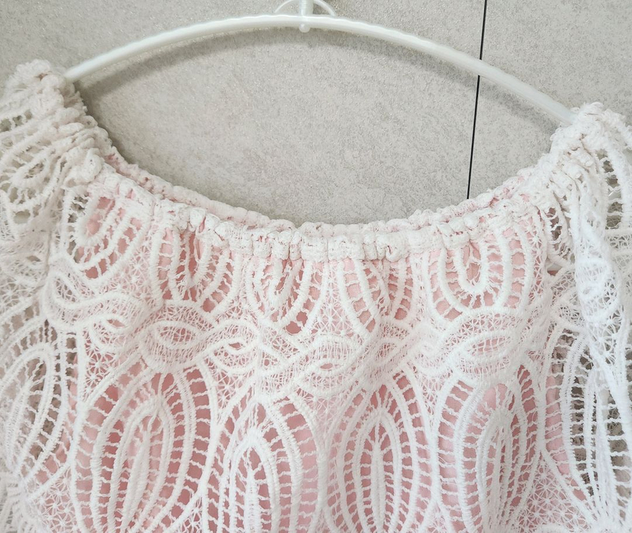 핑크 레이스 오프숄더 블라우스 이미지