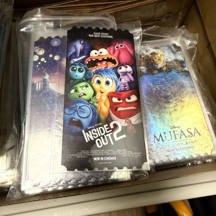 인사이드아웃2 아이맥스 포스터 4DX IMAX엠보싱스티커아트카드 오리지널티켓 오티 디즈니 영화굿즈 이미지