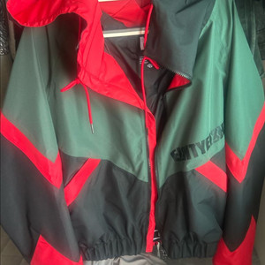 약한영웅 이준영 금성제 바람막이 이미지