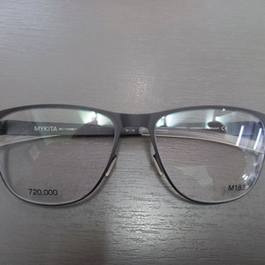 마이키타 (MYKITA) NO.1 COREY col. 006 안경테 판매합니다 이미지