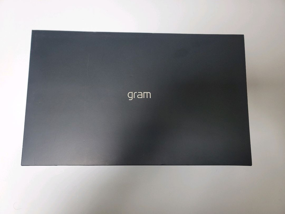 LG 그램 i7 노트북 풀박 이미지