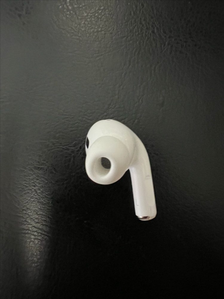 에어팟 프로2세대 라이트닝 왼쪽 유닛 판매합니다. 이미지