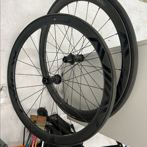 아비아브 더 뉴 에어로엑스40 카본휠 이미지