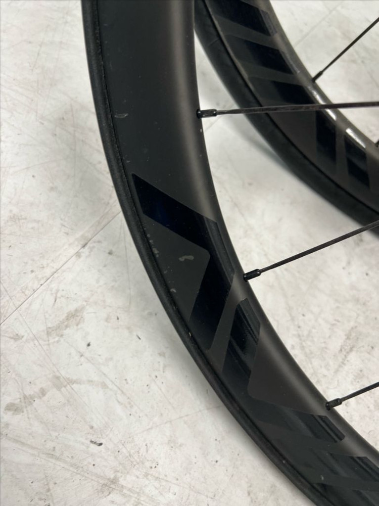 아비아브 더 뉴 에어로엑스40 카본휠 이미지