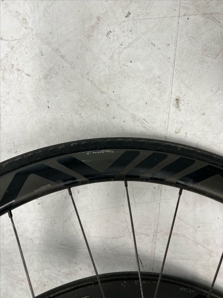 아비아브 더 뉴 에어로엑스40 카본휠 이미지