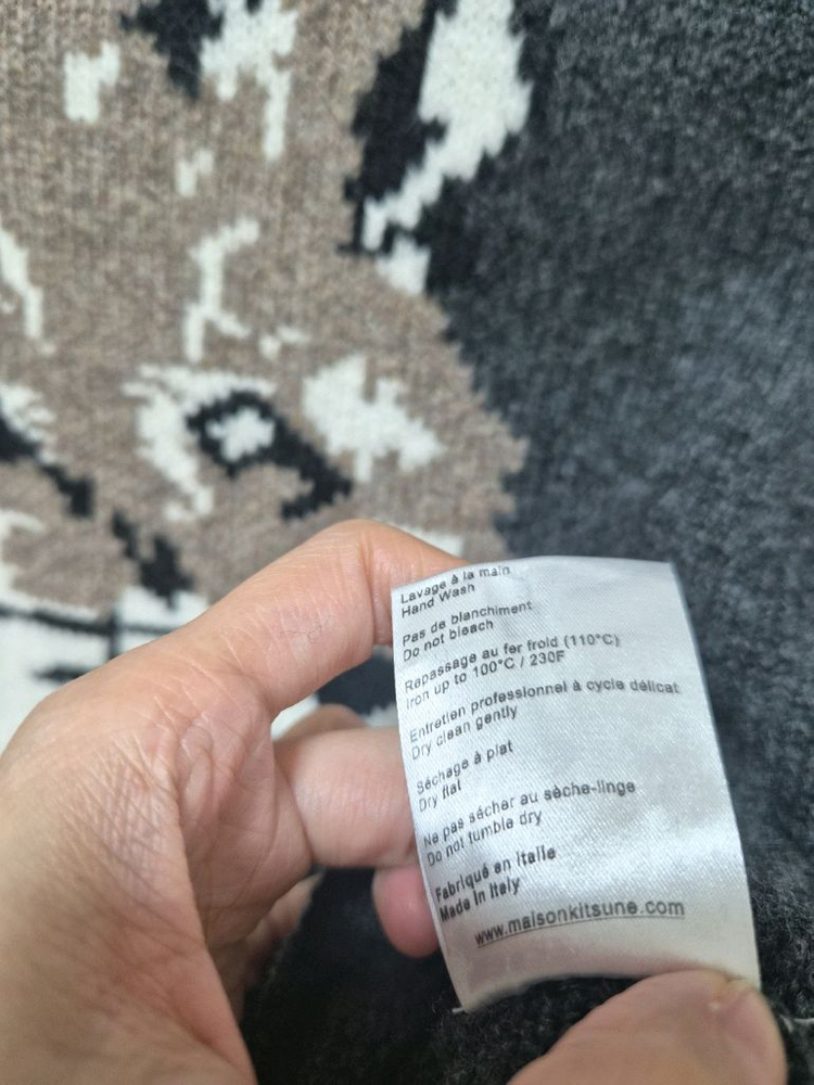 (정품)메종키츠네 여성 빅폭스 헤드 풀오버 니트 다크그레이 멜란지 이미지