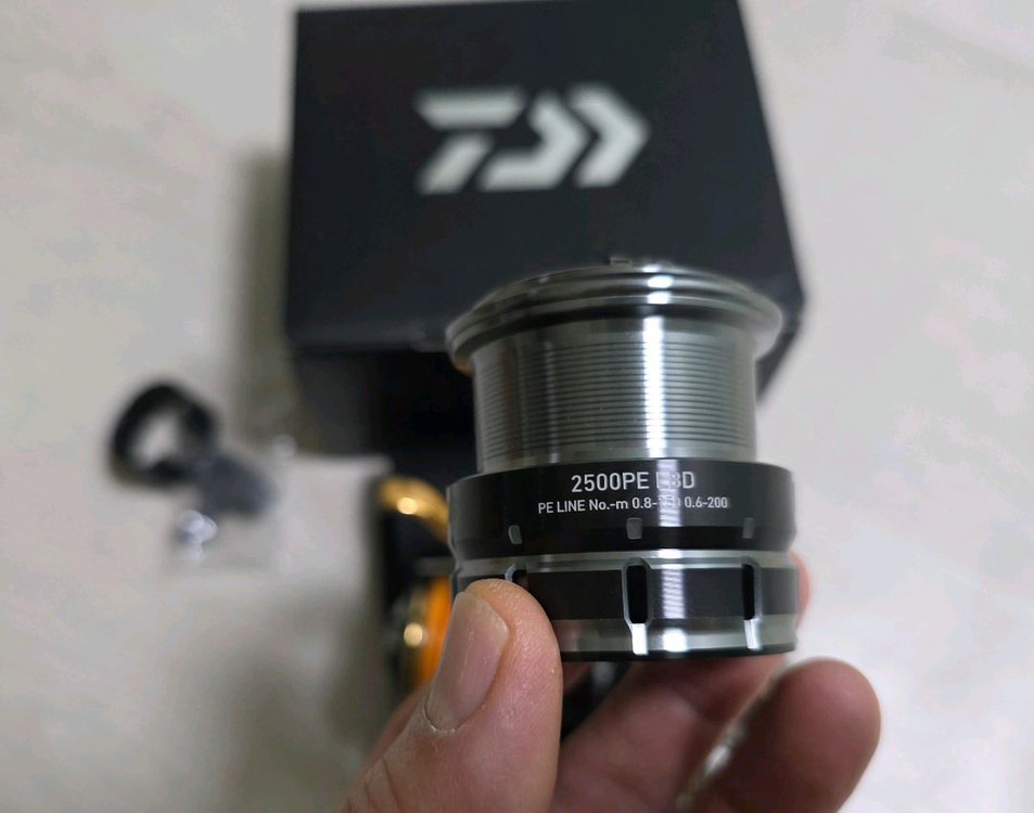 다이와 22토너먼트 3000XH-LBD 이미지