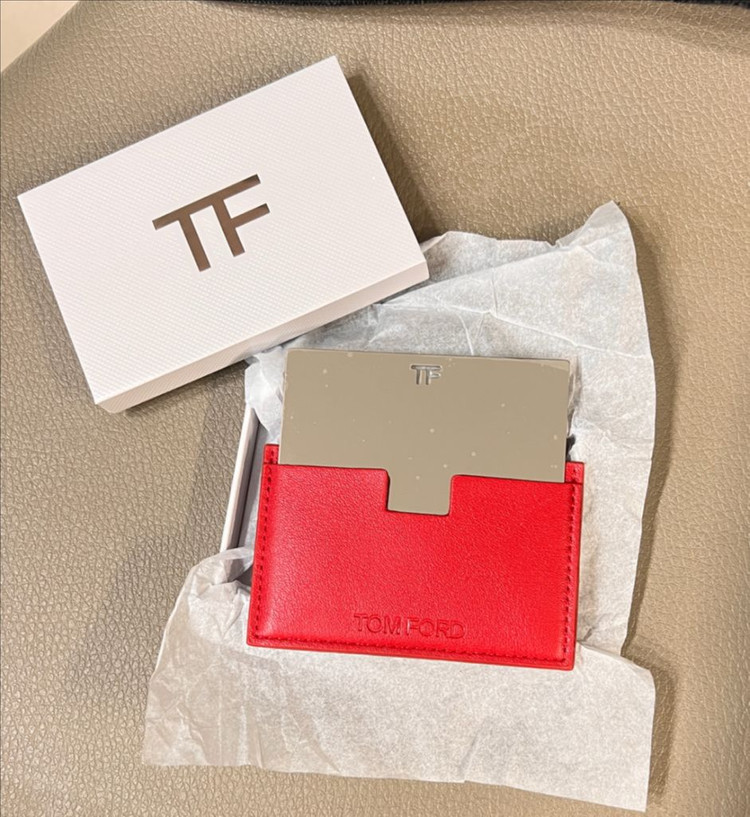 톰포드 거울+ 레드 카드지갑 세트 이미지