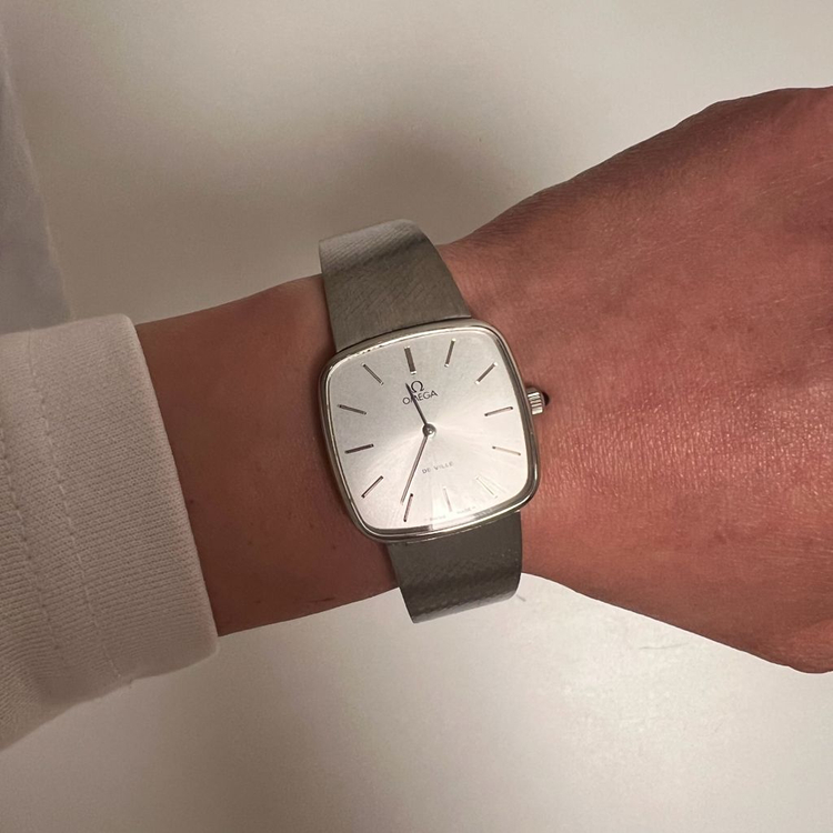 오메가 드빌 엘립스 빈티지 시계 이미지