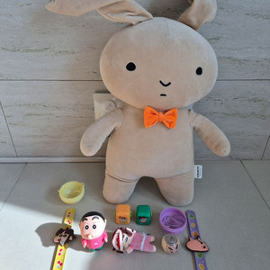 짱구 굿즈 팔아요 이미지