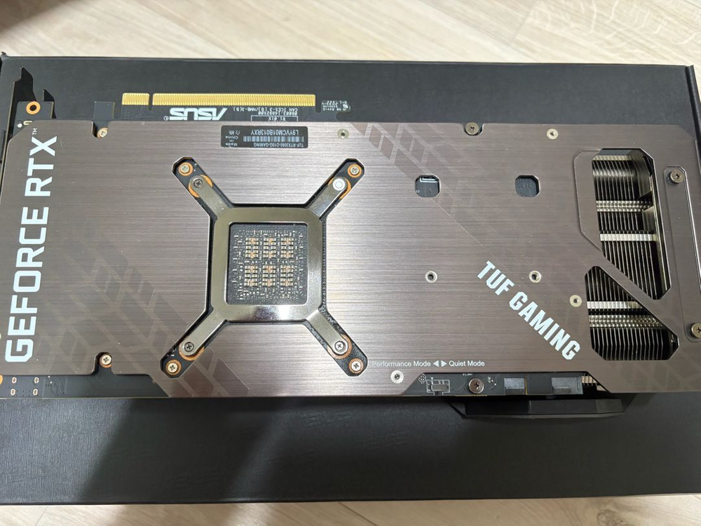 ASUS TUF Gaming RTX 3080 OC 그래픽카드 S급 이미지