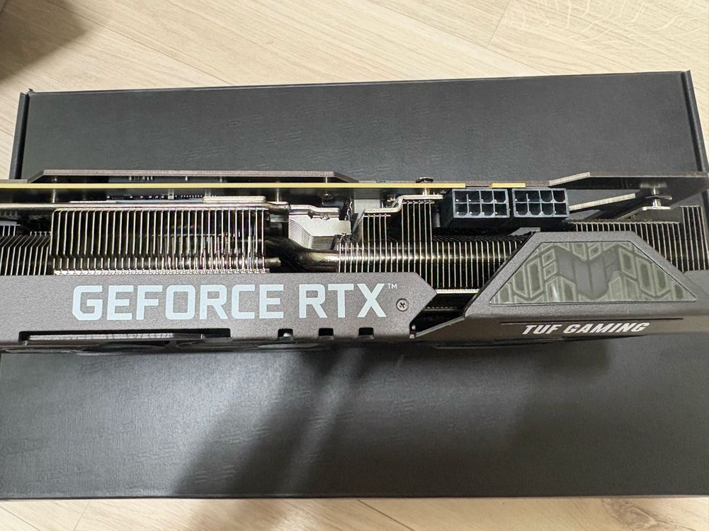 ASUS TUF Gaming RTX 3080 OC 그래픽카드 S급 이미지