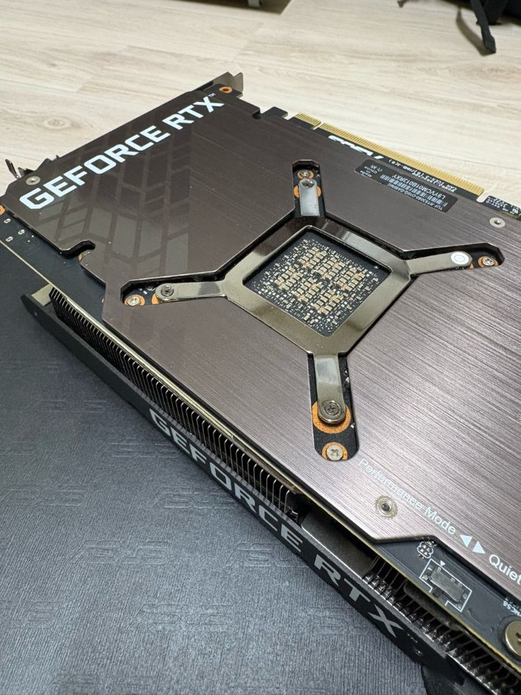 ASUS TUF Gaming RTX 3080 OC 그래픽카드 S급 이미지