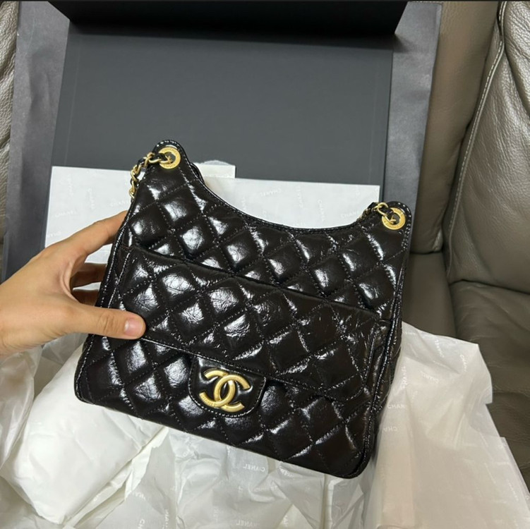 샤넬 포켓 체인 호보백미디움 이미지