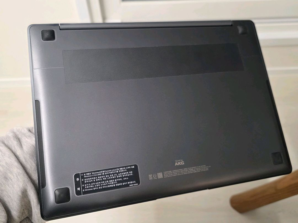 갤럭시북3 프로 NT940XFT-A51A 1 3세대 i5 /16G/256G/14인치 이미지