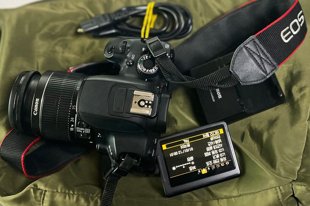 캐논 650d dslr카메라 팝니다 이미지