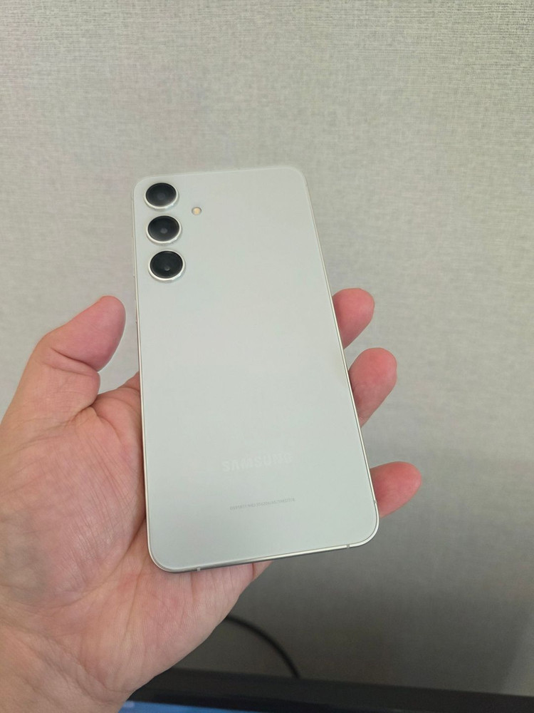 갤럭시 S24플러스 마블 그레이 256기가 SS급 팔아요~ 이미지