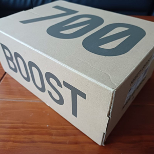 빈박스일괄 아디다스 이지부스트700 이지500 이지350 총7개 이미지