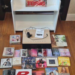 CD 음반 다수 모음 (빌보드 cd플레이어 포함) cd장식장포함 이미지