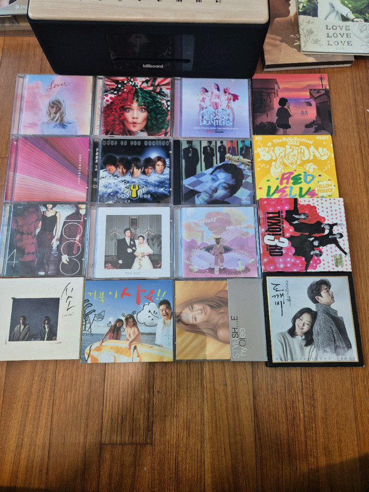 CD 음반 다수 모음 (빌보드 cd플레이어 포함) cd장식장포함 이미지