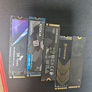 ssd 여러가지(p41 1tb 삼성 pm9c1b 1tb kioxia)(ssd 1tb) 이미지