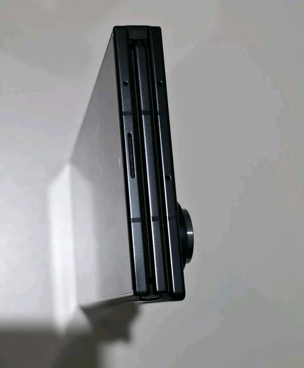 갤럭시 Z 트라이폴드 블랙 자급제 이미지