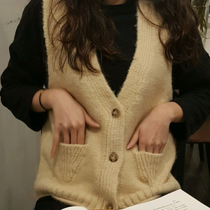 마리마켓 니트 베스트 조끼 이미지