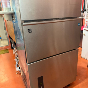 호시자키 사각얼음(28mm) 수냉식 생산량 100kg 제빙기 이미지