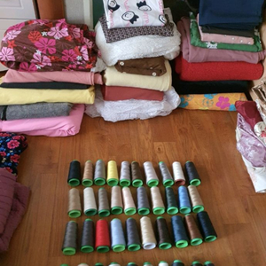 미싱부자재미싱실및각종원단쓸려고모았음초보자연습용으로저렴히3만원외옷5개덤 이미지