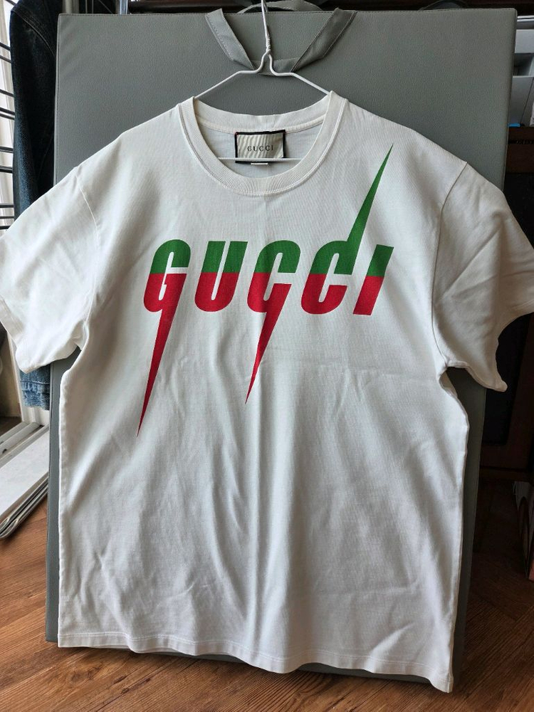 구찌 프린트 반팔티 이미지