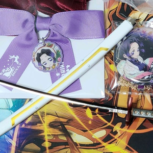 귀멸의 칼날 코쵸우 시노부 일륜도 레플리카+중국 블라인드챰 캔뱃지 피규어 이미지