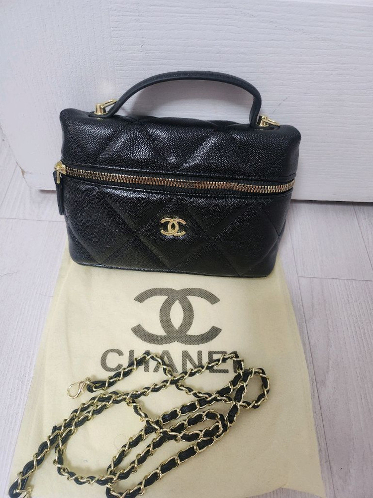 샤넬 납짝이 베니티백 이미지