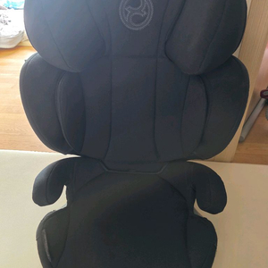 싸이벡스 솔루션 제트아이픽스 플러스 주니어 카시트 블랙 판매합니다. 이미지